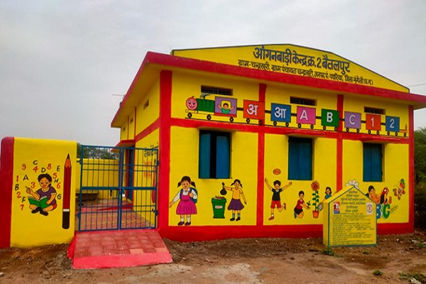 विशेष लेख : नवनिर्मित आंगनबाड़ी केंद्र से माताओं और बच्चों को मिलेगी सुविधा