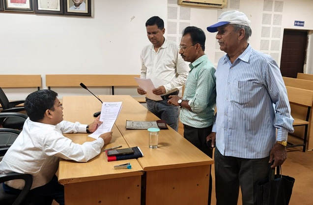 जनदर्शन में नागरिकों ने रखी समस्याएं, त्वरित निराकरण के निर्देश
