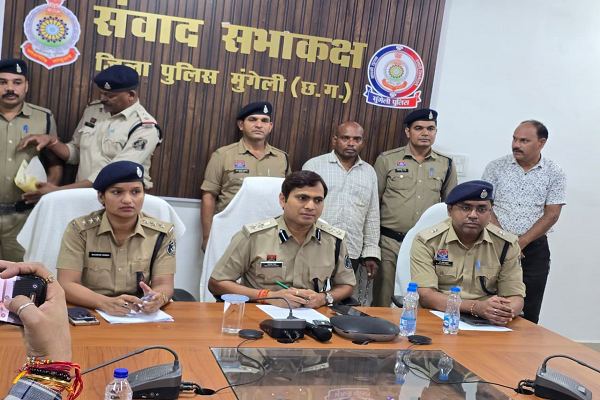  *भाई निकला भाई का हत्यारा लोरमी पुलिस एवं साइबर सेल की विशेष टीम ने ग्राम नवलपुर में हुए दंपति के दोहरे हत्याकांड का किया खुलासा