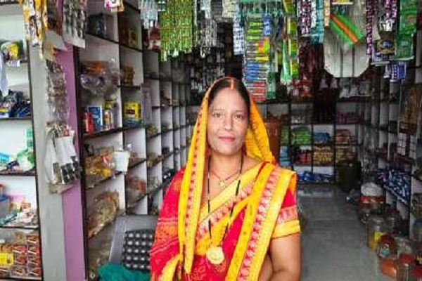 छत्तीसगढ़ महिला कोष से मिले ऋण ने हरमनिया देवी की आजीविका को दी नई दिशा