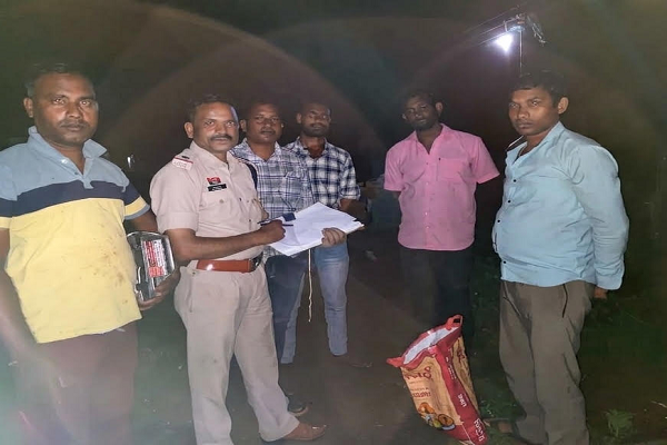 मिशन नवचेतना : गुंडरदेही में नशे के नेटवर्क पर शिकंजा, 550 ग्राम गांजे के साथ तस्कर चढ़ा पुलिस के हत्थे