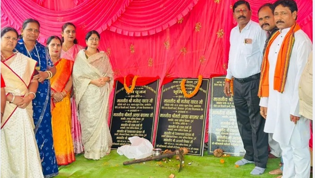 दुर्ग महापौर ने पुलगांव में 78 लाख के विकास कार्यों का किया भूमिपूजन