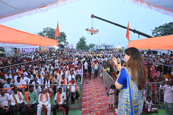 *दशरंगपुर में श्रीकृष्ण जन्मोत्सव की गूंज, विधायक भावना बोहरा ने दही हांडी के विजेता टीमों को किया पुरस्कृत*
