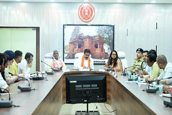 विजय शर्मा ने पशु संरक्षण व उपचार व्यवस्था बेहतर बनाने गौ सेवकों से लिए सुझाव