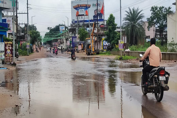हर बारिश में वही तस्वीर, फिर भी पालिका नहीं ले रही सुध!