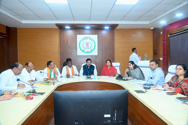 रायपुर : जनभागीदारी से सफल होगा सेवा संकल्प अभियान