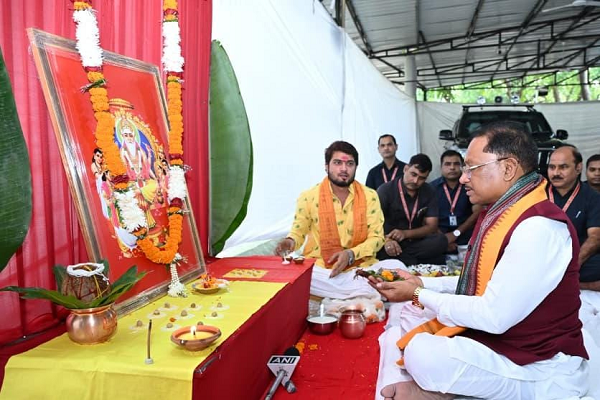 रायपुर : सृजन, कौशल और श्रम के सम्मान का संदेश देती है भगवान विश्वकर्मा की आराधना: मुख्यमंत्री श्री विष्णु देव साय