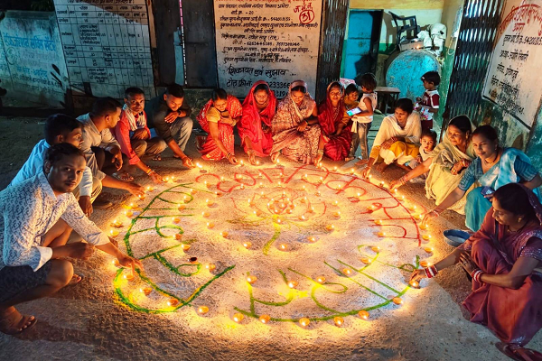 घर-आंगन से अमृत सरोवर तक जगमगाए &lsquo;आशीर्वाद के दीप&rsquo;