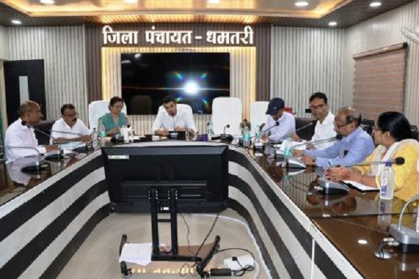 सीईओ जयंत नाहटा ने प्रस्तावित सामुदायिक शैक्षणिक सहयोग कार्यक्रम की समीक्षा की