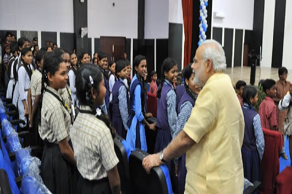  विशेष लेख : बस्तर के जनजातीय बच्चे देश को दिखा रहे नई राह