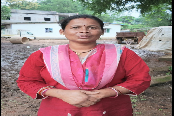 कभी घर तक सीमित रहने वाली बसंती कश्यप अब बनीं लखपति दीदी