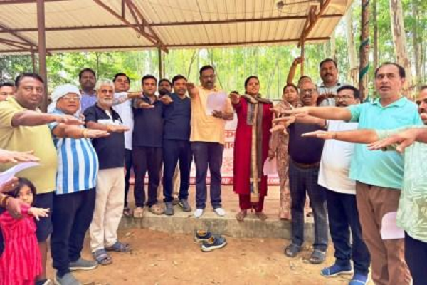 सेवा संकल्प में झाड़ू थामकर उतरीं मंत्री लक्ष्मी राजवाड़े, श्रमदान से जगाई स्वच्छता की अलख
