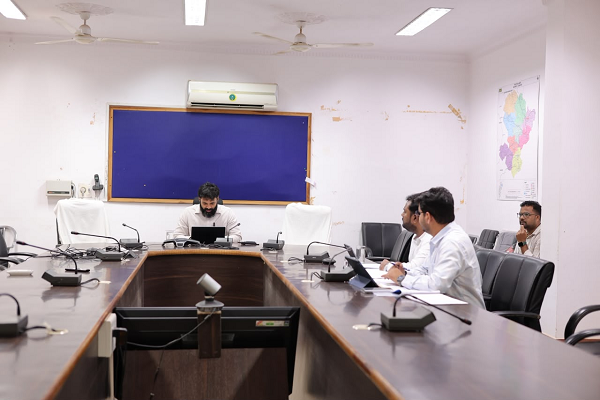 कलेक्टर ने एग्रीस्टैक व डिजिटल क्रॉप सर्वे के कार्यों में तेजी लाने के निर्देश