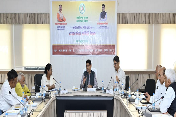 कागजों से निकलकर ज़मीनी स्तर पर दिखे शिक्षा नीति : टंक राम वर्मा