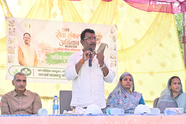  *जतमई धाम को प्लास्टिक मुक्त बनाने विधायक, कलेक्टर  सहित नागरिकों ने किया श्रमदान*