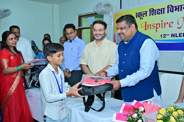 इंस्पायर अवार्ड योजना से बच्चों में नवाचार और वैज्ञानिक सोच को मिल रहा प्रोत्साहन - शिक्षा मंत्री श्री गजेन्द्र यादव