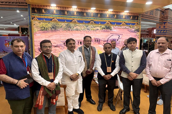  *मध्यप्रदेश ट्रैवल मार्ट में छत्तीसगढ़ पर्यटन की प्रभावशाली उपस्थिति, अंतर्राज्यीय पर्यटन सहयोग को मिला नया आयाम*
