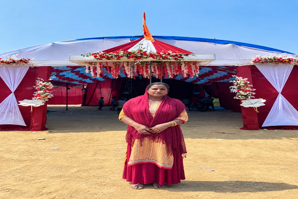 सेवा की कहानी : टेंट हाउस व्यवसाय से आत्मनिर्भर बनीं लखपति दीदी श्रीमती अफरोज खान