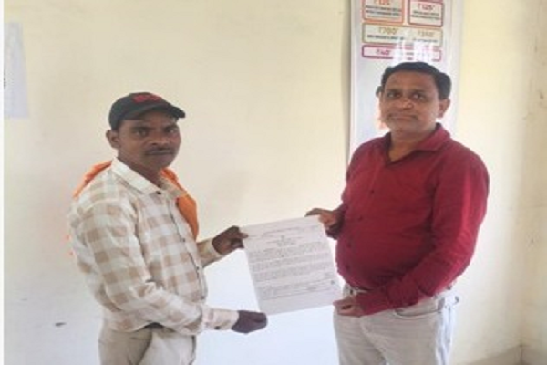 सेवा संकल्प अभियान: सेवा की कहानी&rsquo; : &rsquo;सरकारी सेवाओं की राह हुई आसान, सेवा सेतु से नंद किशोर की बेटी को सिर्फ 4 दिनों में मिले तीन प्रमाण पत्र&rsquo;