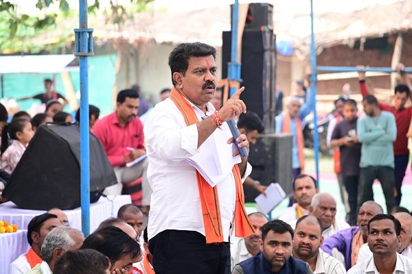  **सड़कें ऐसी बननी चाहिए-'जो लम्बे समय तक चले--विजय शर्मा* -गुणवत्ता से कोई समझौता नही-सड़के टिकाऊ होना चाहिए--अधिकारियों को दिया निर्देश--