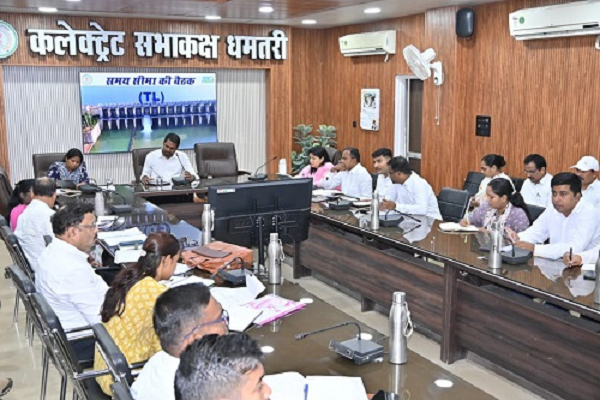 धान खरीदी की तैयारियां समय पर पूर्ण करें, किसानों को न हो किसी प्रकार की असुविधा : कलेक्टर