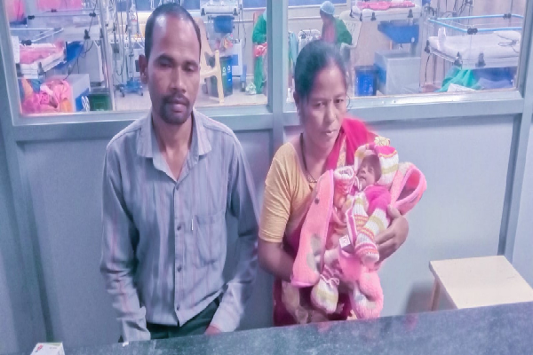 700 ग्राम के नवजात को मिला नया जीवन, 62 दिनों के उपचार से वजन बढ़कर हुआ 1.350 किलोग्राम