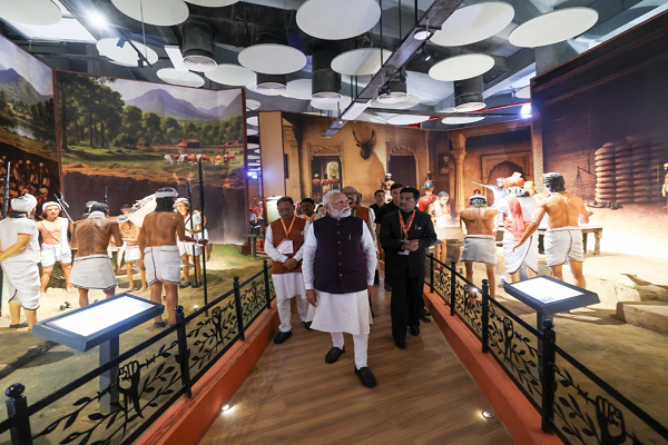 राज्योत्सव पर विशेष आलेख : आधुनिक तकनीक से जीवंत हुईं जनजातीय अमर बलिदानियों की शौर्यगाथाएं