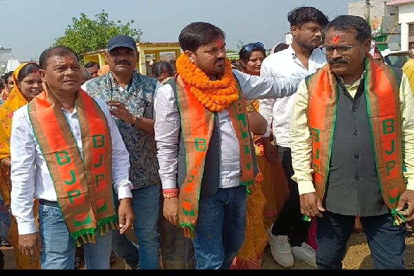  भूपेश बघेल की सरकार एक छलिया है--अनुज शर्मा
