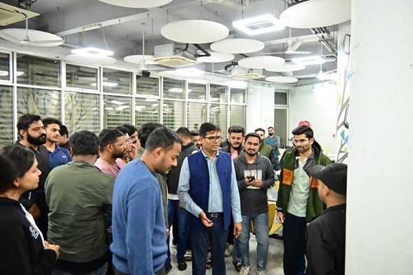 नालंदा परिसर में स्टूडेंट्स से मिले ओपी चौधरी