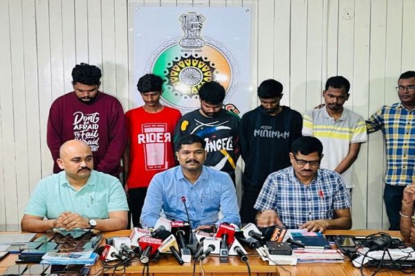 महादेव रेड्डी अन्ना-15 पैनल से सट्टा चलाने वाले 5 सटोरिये पुणे से गिरफ्तार