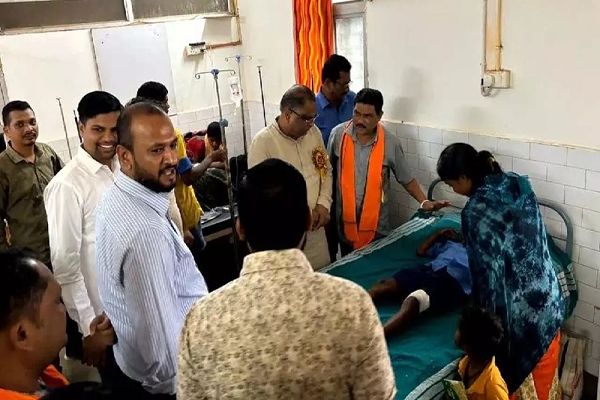 स्कूल की छत गिरने से 5 बच्चे घायल, अस्पताल में भर्ती