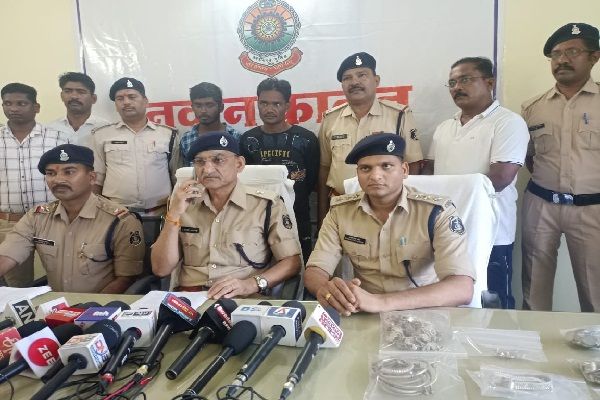  जिले के मंदिरो में चोरी के मामले में बालोद पुलिस को मिली बड़ी सफलता
