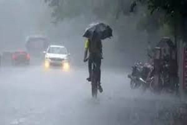 छत्&zwj;तीसगढ़ में मानसून की विदाई से मंडरा रहा बारिश का साया