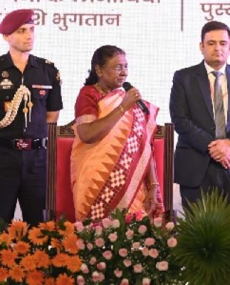 राष्ट्रपति द्रौपदी मुर्मु पहुंची आईआईटी भिलाई