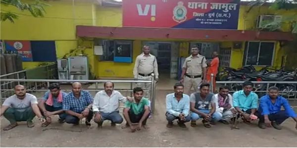 ऑक्सीजन सिलेंडर चोर गिरोह पकड़ाया : 10 लाख के 103 सिलेंडर जब्त