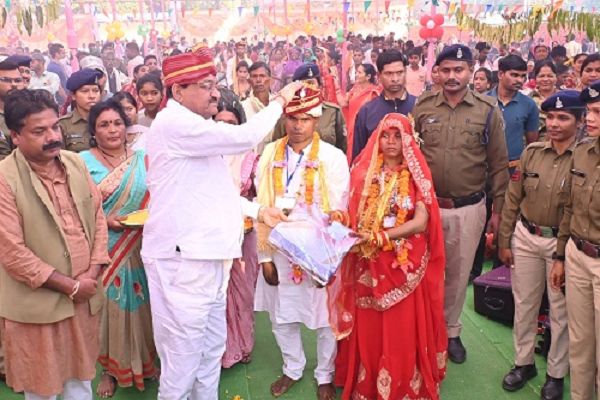 मुख्यमंत्री कन्या विवाह योजना, 124 जोड़े बंधे विवाह के बंधन में