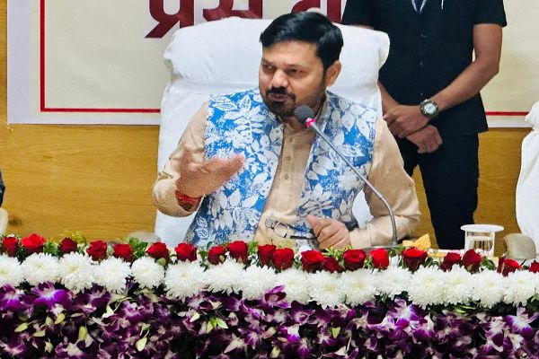 जनादेश परब:विधायक अनुज शर्मा ने गिनाईं सरकार की उपलब्धियां,बोले:सरकार जीरो टॉलरेंस नीति पर काम कर रही, अपराधी बक्शे नहीं जाएंगे