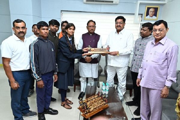 नई शिक्षा नीति से मड़ानार के छात्रों को मिल रहा एक नई पहचान
