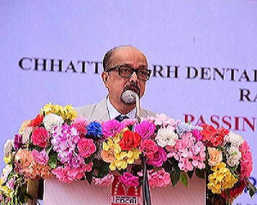 मरीज का ईलाज करते समय दया, सहानुभूति एवं मानवता को कभी न भूले : राज्यपाल