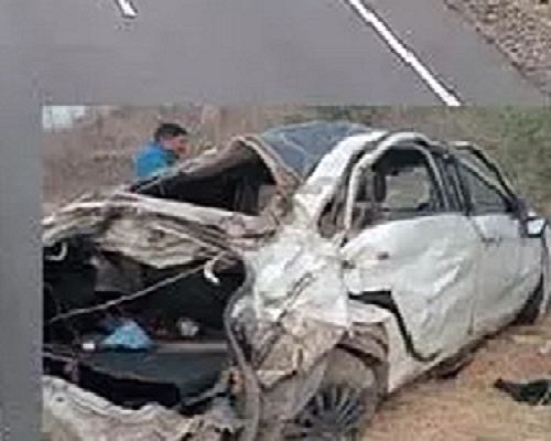 तेज रफ्तार कार के पलटने से दो युवतियों की मौत