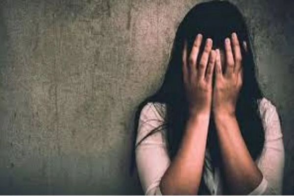 12 साल की छात्रा से दरिंदगी... दो छात्रों ने कई बार किया दुष्कर्म, गर्भवती होने पर खुला मामला