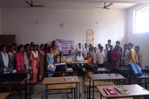 मतदाता जागरूकता अभियान : युवा मतदाताओं को दिलाई गई मतदान की शपथ