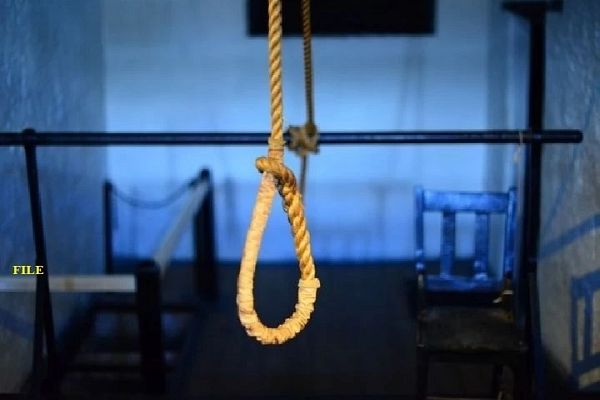 हेड मास्टर के बेटे ने की आत्महत्या, जांच में जुटी पुलिस...