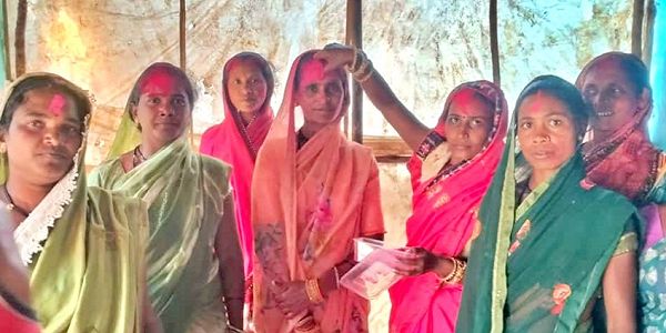 सुदूर वनांचल के मंडावीटोला क्षेत्र से जनपद सदस्य निर्वाचित हुईं गैंदकुंवर ठाकुर