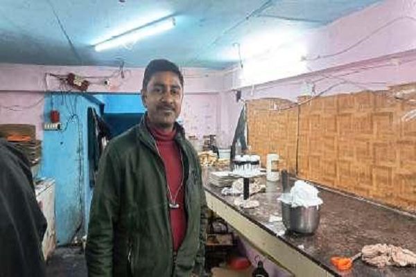 रोजगार से समृद्धि की ओर, प्रधानमंत्री रोजगार सृजन कार्यक्रम से जगदीश गुप्ता बने सफल उद्यमी, 10 लोगों को दिया रोजगार