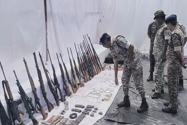 मुठभेड़ में मारे गए 26 में से 18 नक्सलियों की पहचान, इतना था इनाम...