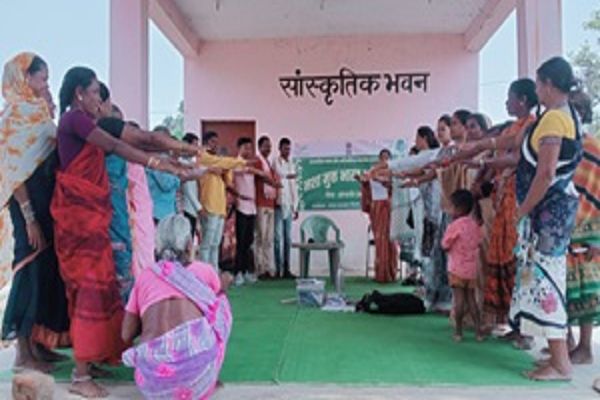 नशा मुक्ति के लिए दो पंचायतों में लोगों को शपथ दिलाई गई