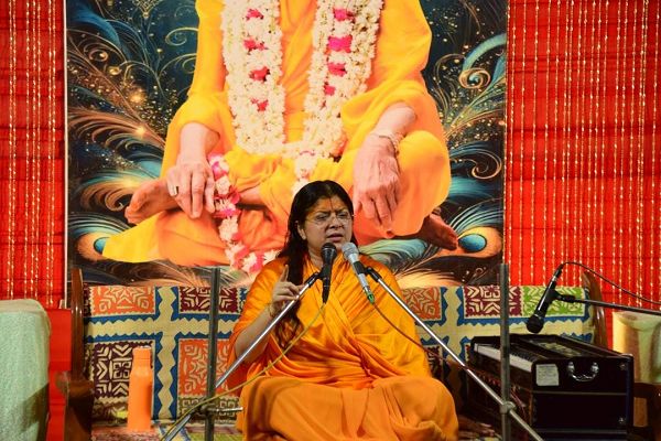 भक्तिमार्ग ही सर्वसुगम, सर्वसाध्य एवं सर्वश्रेष्ठ मार्ग- सुश्री धामेश्वरी देवी