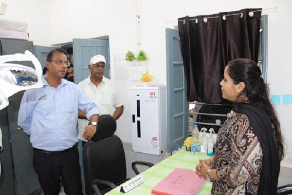 कलेक्टर डॉ. कन्नौजे ने सारंगढ़ के शासकीय हॉस्पीटल का किया निरीक्षण