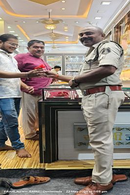 यातायात पुलिस दंतेवाड़ा यातायात नियम को दुरुस्त करने इन दिनों एक्शन मोड़ पर हैं 